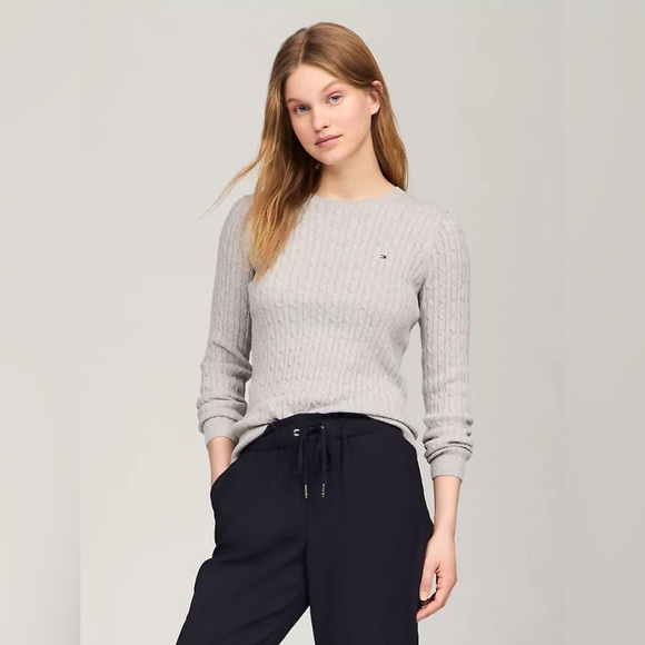 Tommy Hilfiger long sleeve cable knit sweater size xxs - Picture 6 of 11